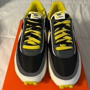 Nike LDWAFFLE - black bright citron.